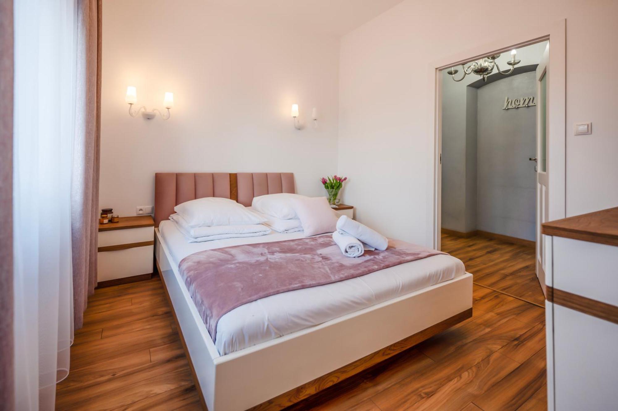 Florencja Parking Gratis Moxy Te&Am Cracow Krakau Exterior foto